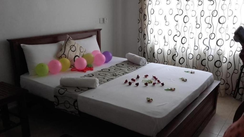 Sihilro Regency Hotel Удавалаве Екстериор снимка